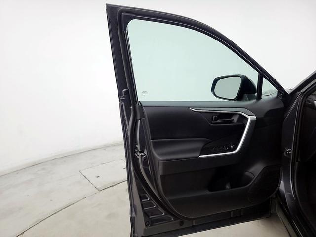 Photo of 2019 Gray Toyota RAV4
