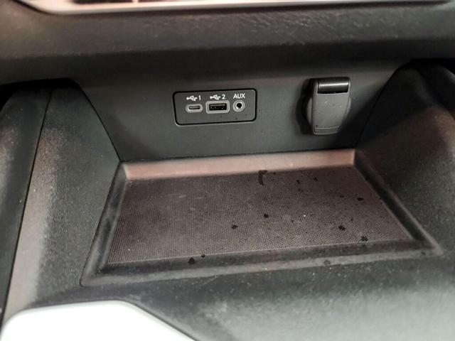 Photo of 2022 Black Nissan Altima