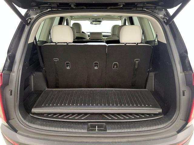 Photo of 2020 Black Kia Telluride
