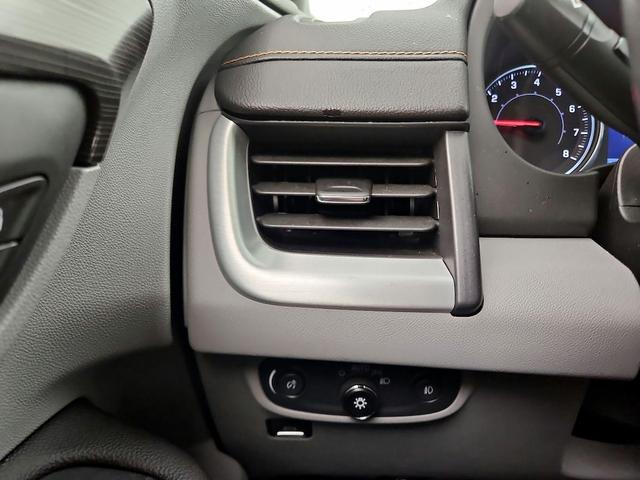 Photo of 2021 White GMC Terrain