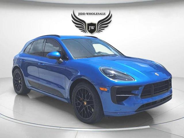 Photo of 2021 Blue Porsche Macan
