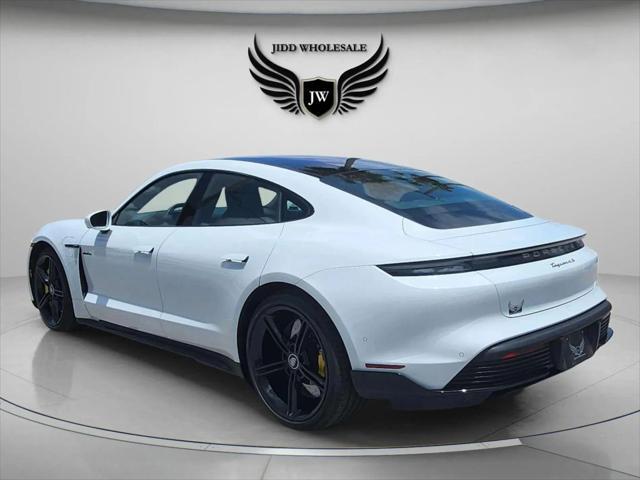 Photo of 2020 White Porsche Taycan