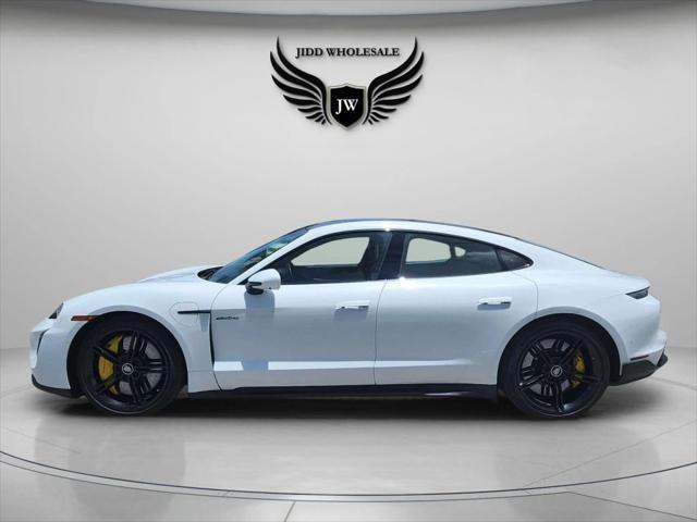 Photo of 2020 White Porsche Taycan