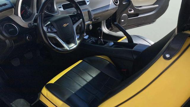 Photo of 2015 Black Chevrolet Camaro