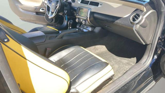 Photo of 2015 Black Chevrolet Camaro