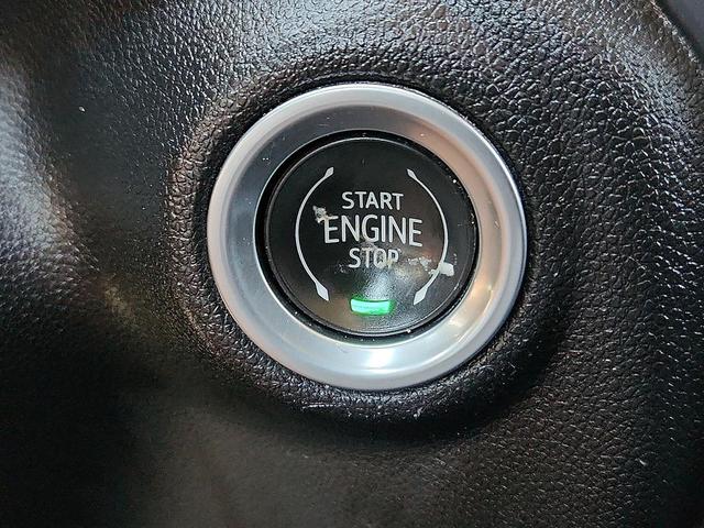 Photo of 2019 White Chevrolet Silverado 1500