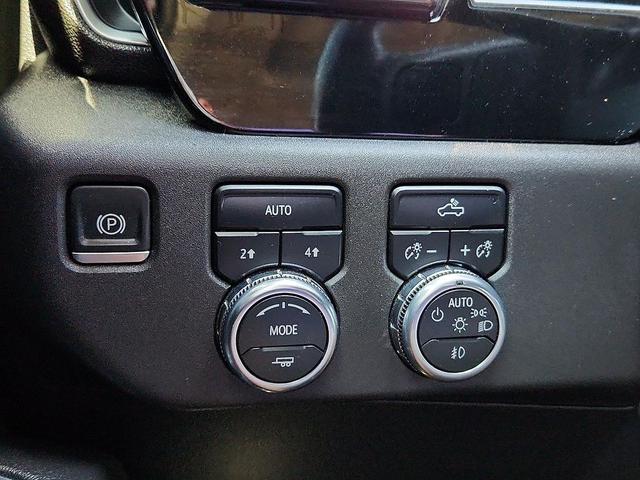 Photo of 2022 Dynamic Blue Metallic GMC Sierra 1500