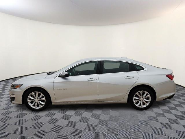 Photo of 2020 Silver Ice Metallic Chevrolet Malibu