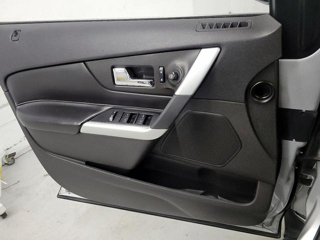 Photo of 2013 Silver Ford Edge