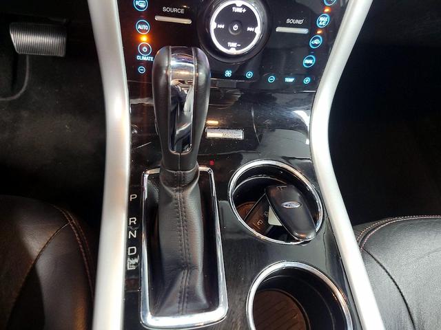Photo of 2013 Silver Ford Edge