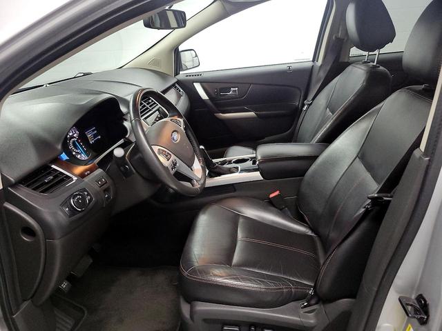 Photo of 2013 Silver Ford Edge