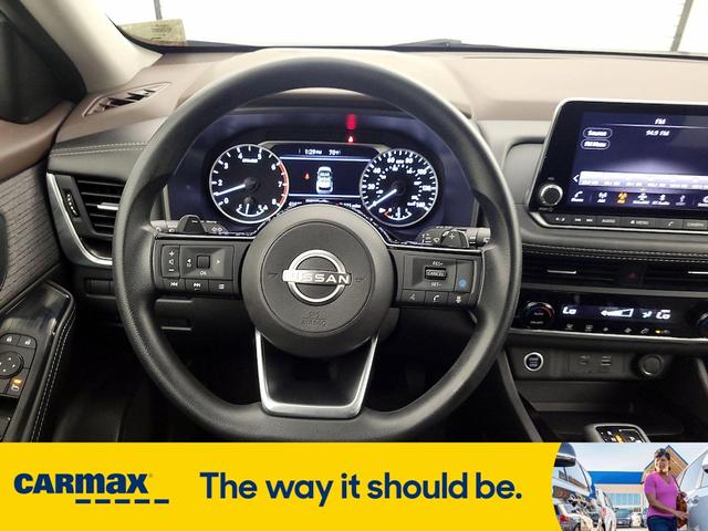 Photo of 2023 Silver Nissan Rogue