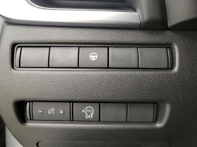 Photo of 2023 Silver Nissan Rogue
