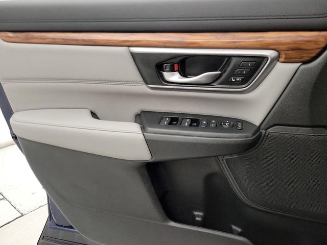 Photo of 2022 Blue Honda CR-V Hybrid
