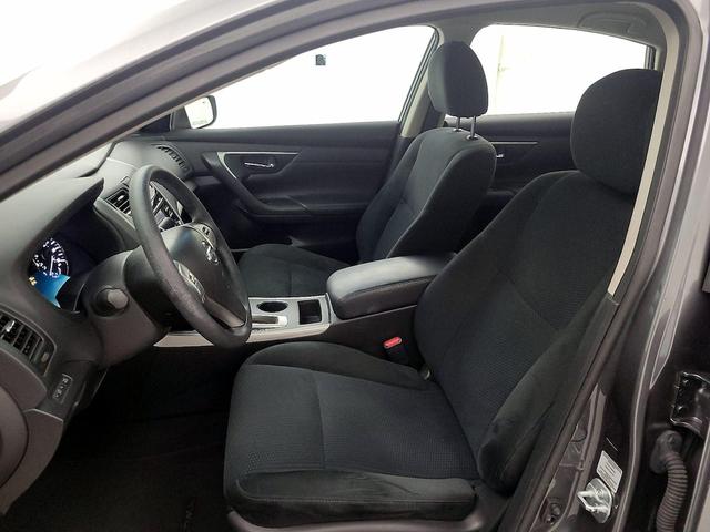 Photo of 2015 Gray Nissan Altima