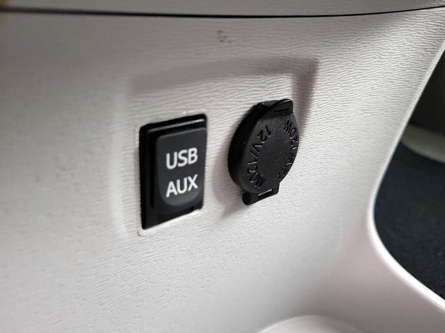 Photo of 2014 Black Toyota Sienna