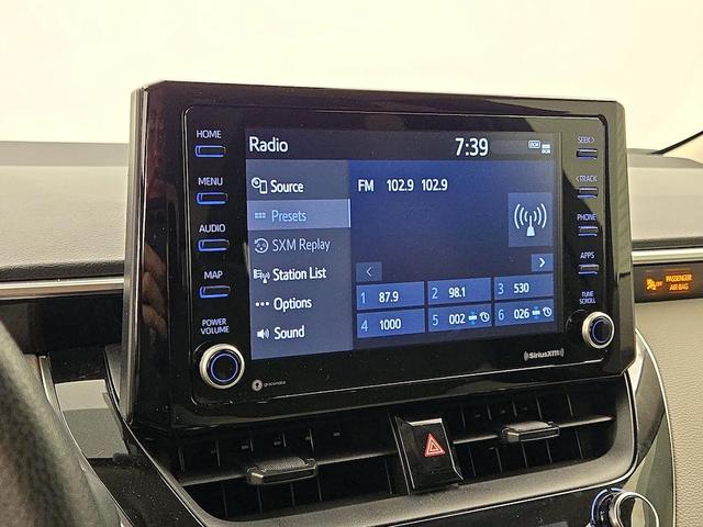 Photo of 2022 White Toyota Corolla