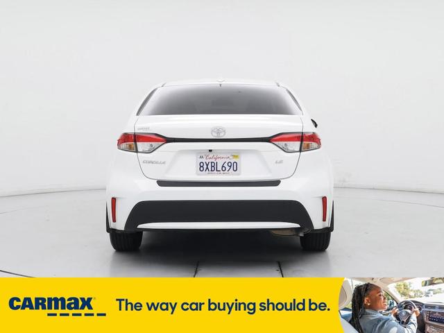 Photo of 2022 White Toyota Corolla