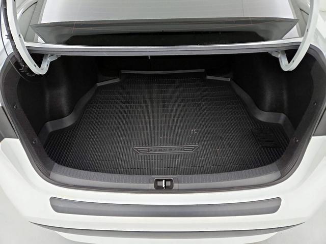 Photo of 2022 White Toyota Corolla