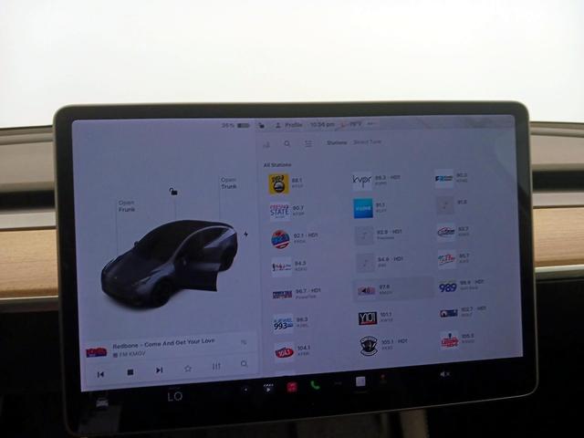 Photo of 2022 Gray Tesla Model Y