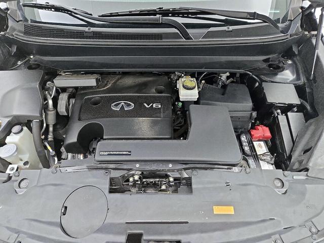Photo of 2015 Gray INFINITI QX60