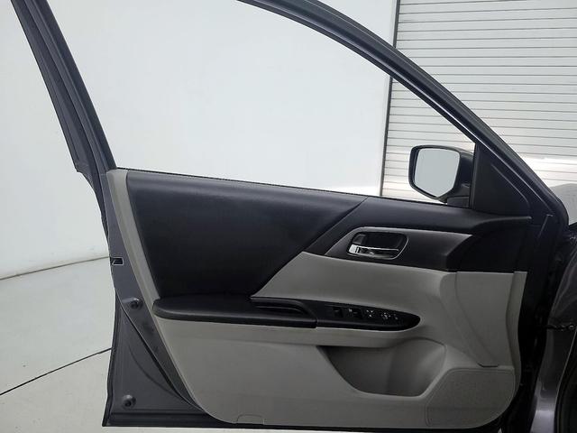 Photo of 2014 Gray Honda Accord