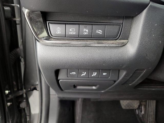 Photo of 2022 Gray Mazda CX-30
