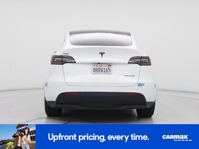 Photo of 2020 White Tesla Model Y
