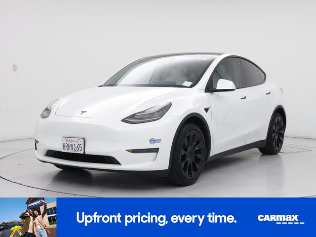 Photo of 2020 White Tesla Model Y
