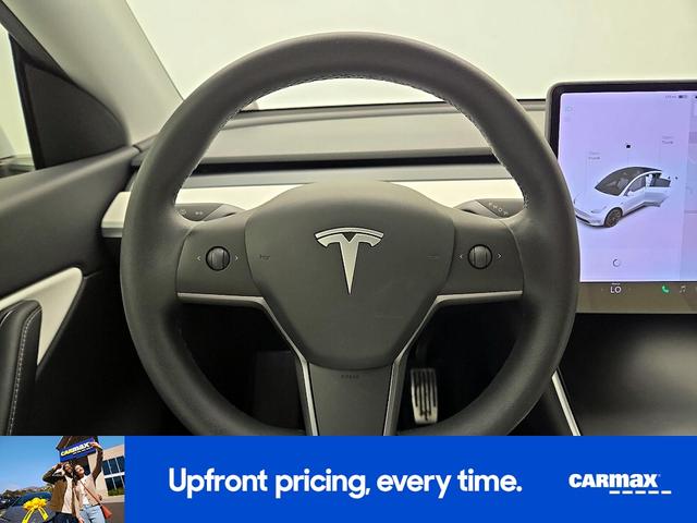 Photo of 2020 White Tesla Model Y