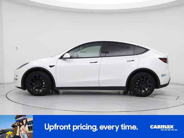 Photo of 2020 White Tesla Model Y