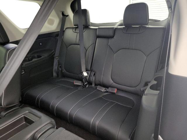 Photo of 2024 White Honda Pilot