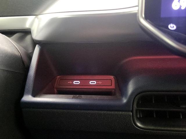 Photo of 2025 White Volkswagen ID. Buzz