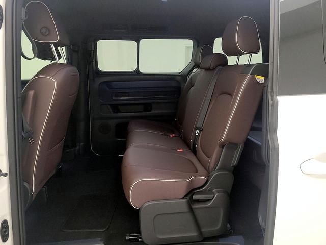 Photo of 2025 White Volkswagen ID. Buzz