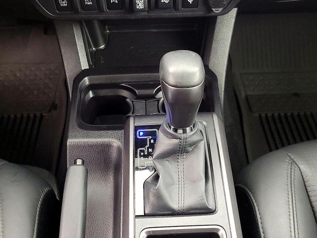 Photo of 2022 White Toyota Tacoma