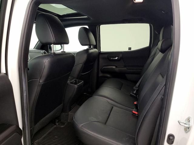 Photo of 2022 White Toyota Tacoma
