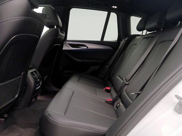 Photo of 2022 White BMW X3