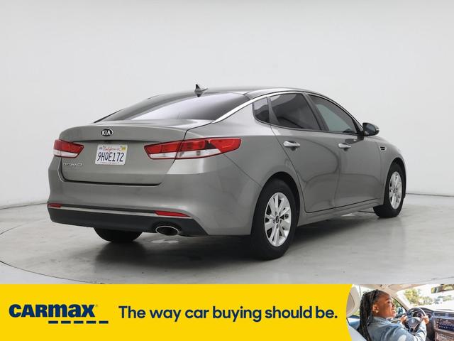 Photo of 2016 Gray Kia Optima