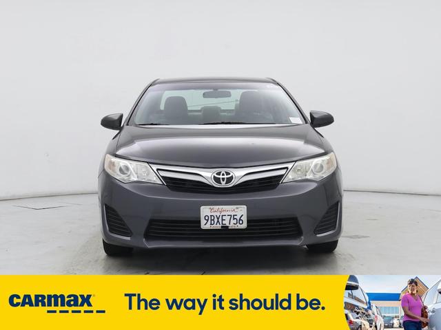 Photo of 2013 Gray Toyota Camry