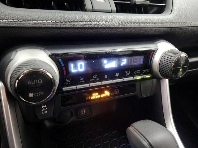 Photo of 2024 Blue Toyota RAV4 Hybrid