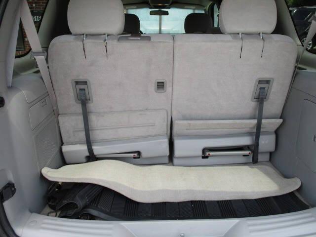 Photo of 2008 Slate Metallic Chevrolet Uplander