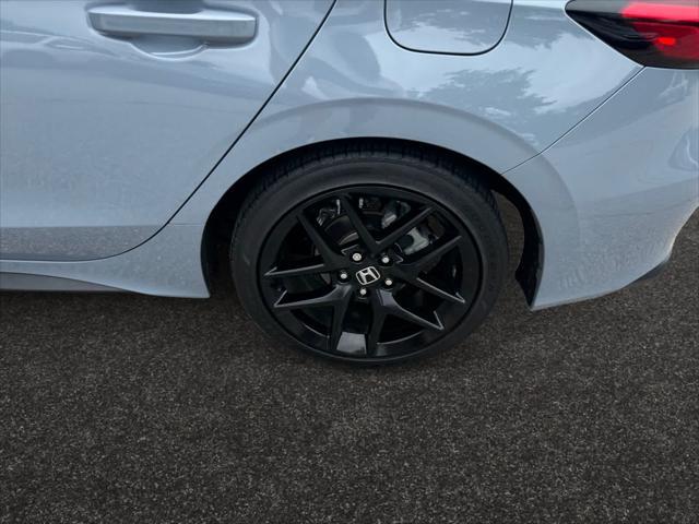 Photo of 2024 Sonic Gray Pearl Honda Civic