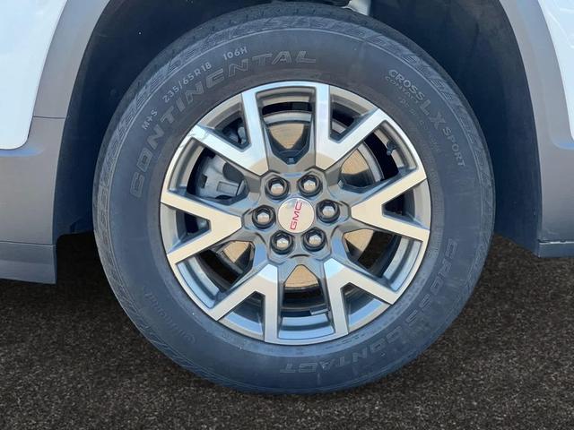 Photo of 2022 Summit White GMC Acadia