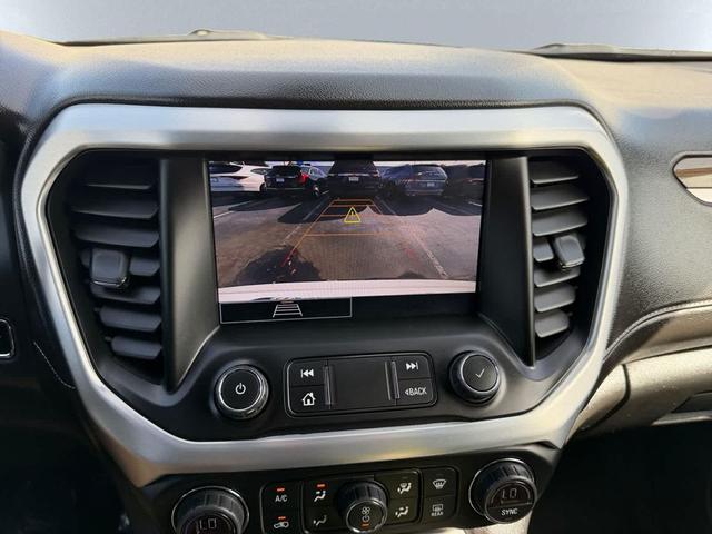 Photo of 2022 Summit White GMC Acadia