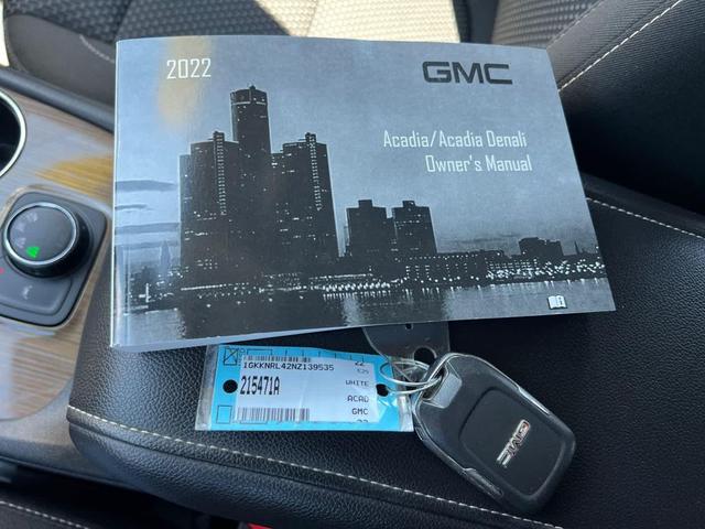 Photo of 2022 Summit White GMC Acadia