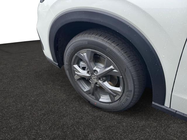 Photo of 2026 Platinum White Pearl Honda HR-V