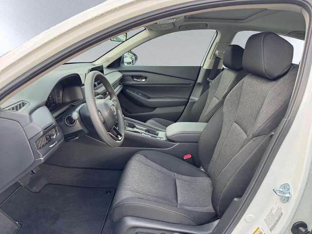 Photo of 2025 Platinum White Pearl Honda Accord