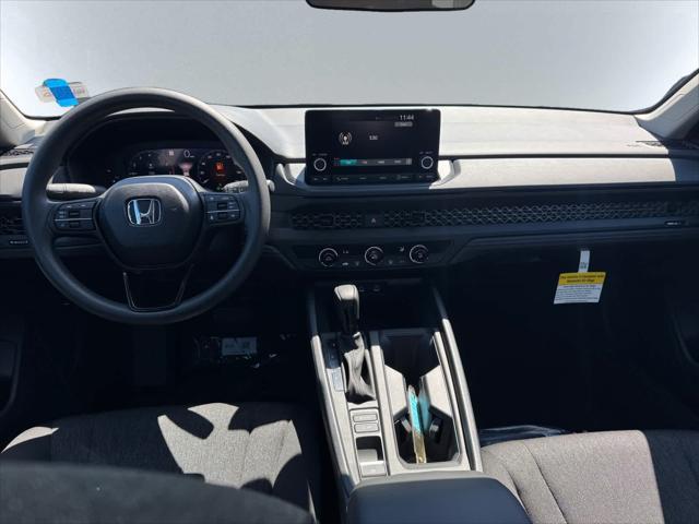 Photo of 2025 Solar Silver Metallic Honda Accord