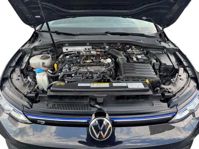 Photo of 2022 Deep Black Pearl Volkswagen Golf R