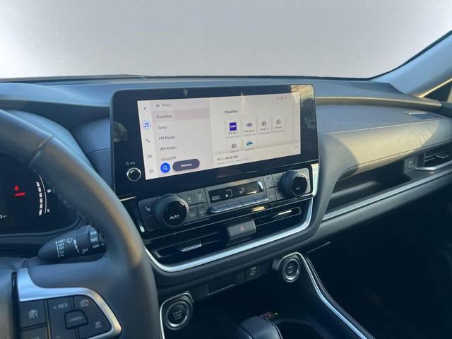 Photo of 2024 Ruby Flare Pearl Toyota Grand Highlander